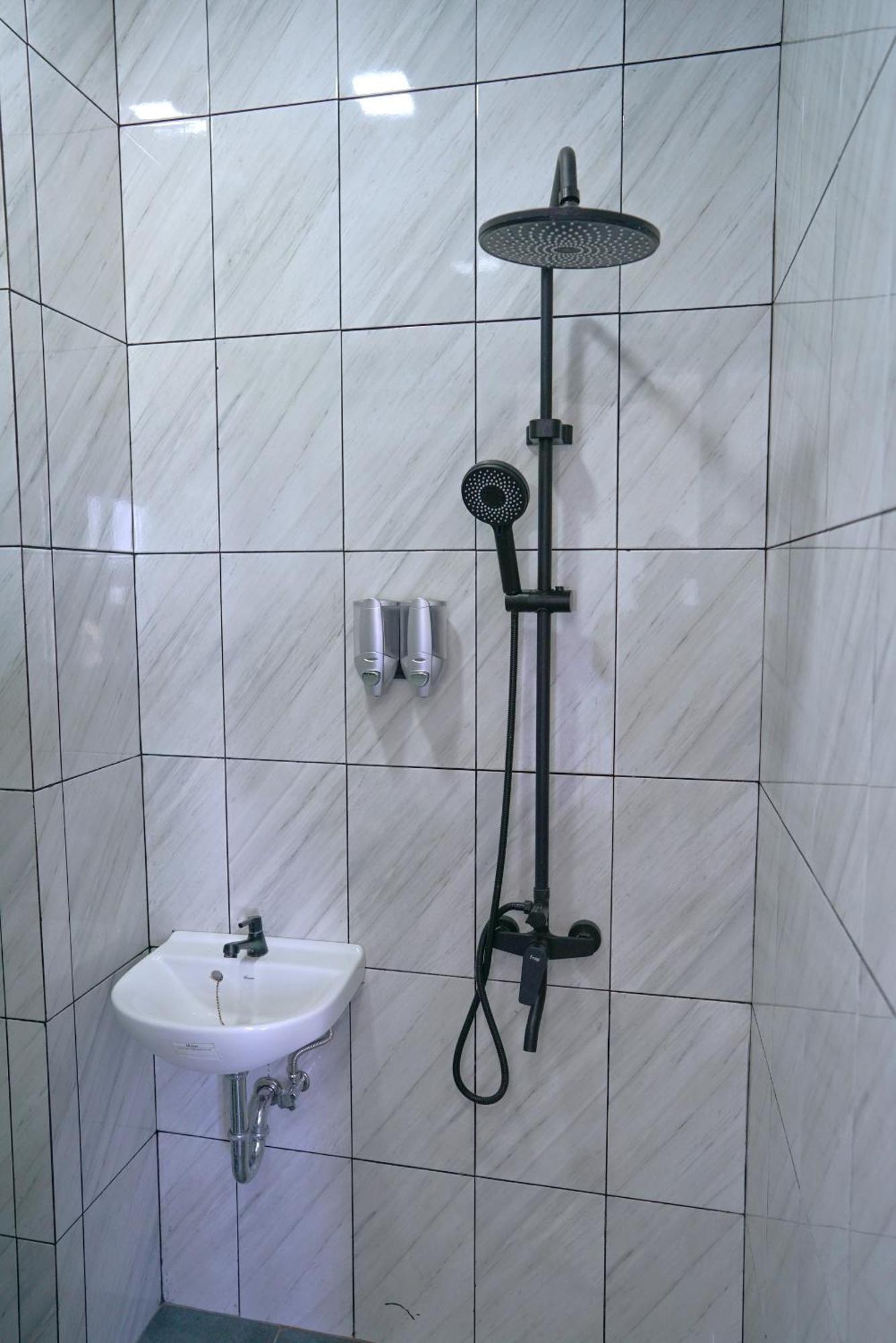 Arlita Guesthouse Cianjur Eksteriør billede