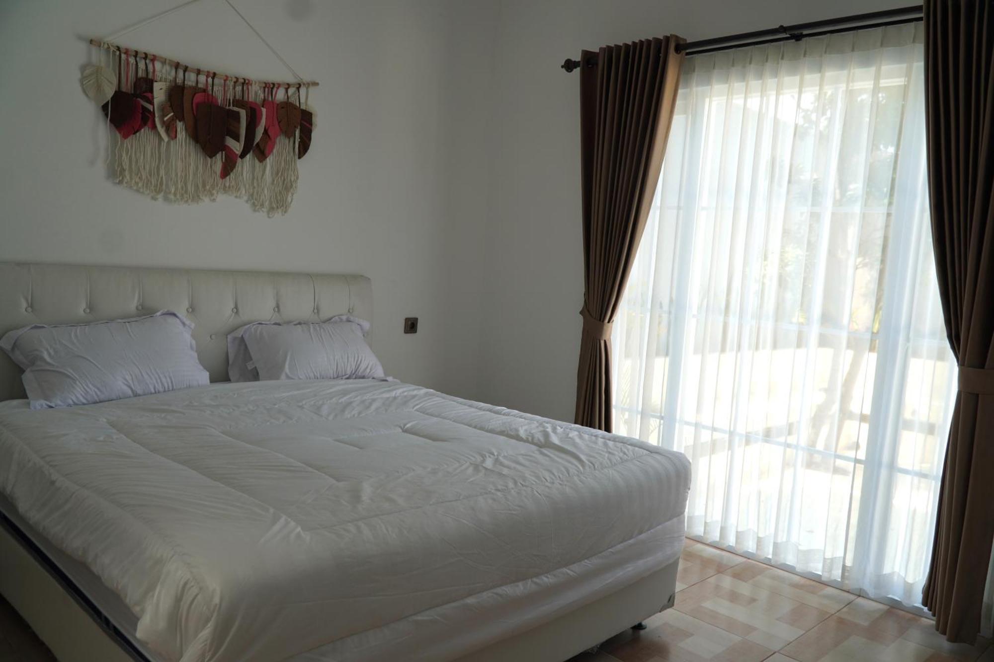 Arlita Guesthouse Cianjur Eksteriør billede